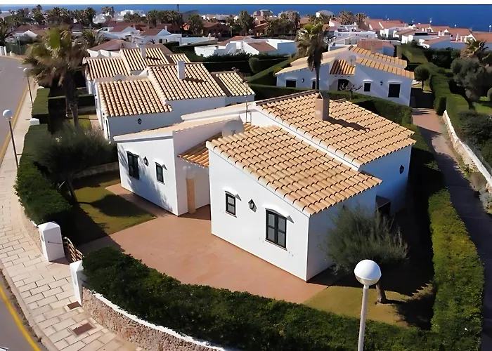 Viola Bosch Menorca וילה קאלאן בוש