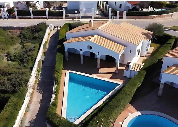 Viola Bosch Menorca קאלאן בוש